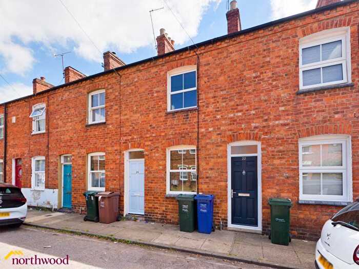 2 Bedroom Terraced House To Rent In Old Grimsbury Road, Banbury, OX16