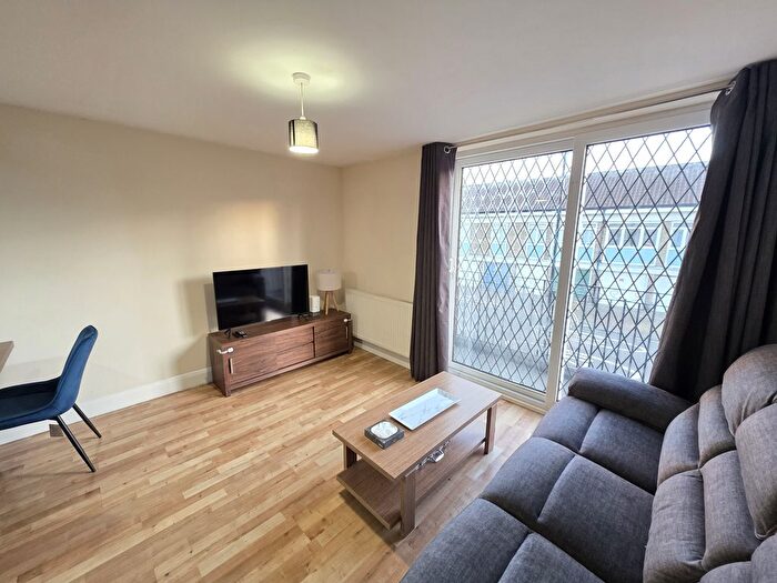 4 Bedroom Terraced House To Rent In The Green, London, E15
