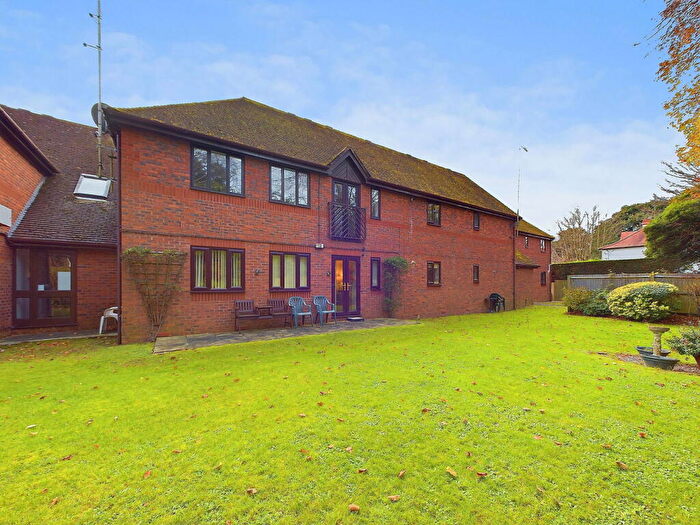 2 Bedroom Retirement Property For Sale In The Courtyard, Offington Lane, Worthing, BN14