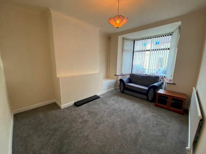 3 Bedroom Property To Rent In Eaton Road, Brynhyfryd, Swansea, SA5