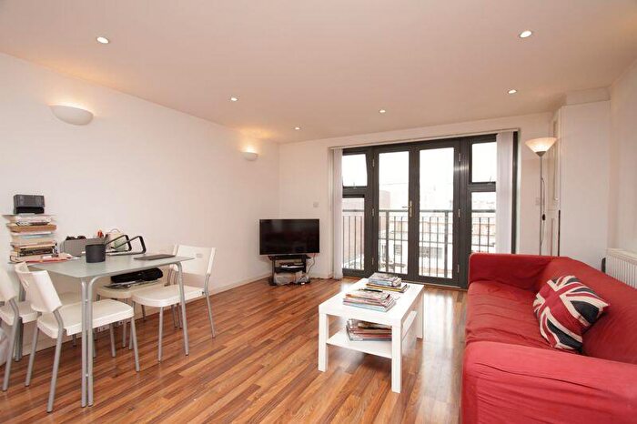 2 Bedroom Flat To Rent In Chicksand Street, London, E1