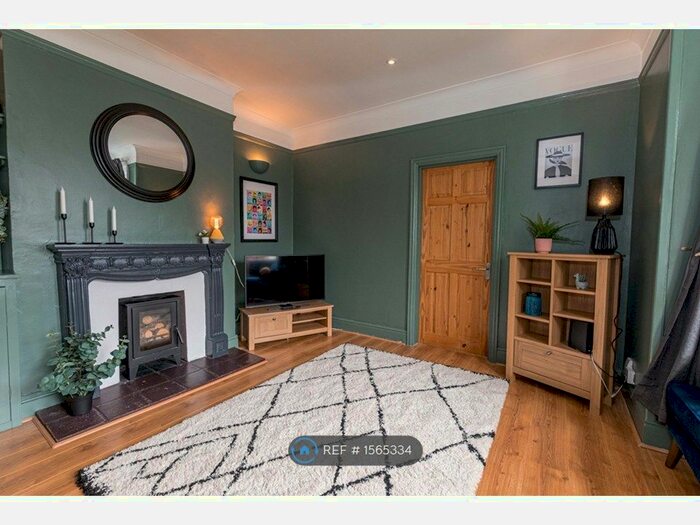 3 Bedroom Flat To Rent In Beaufort Road, Bournemouth, BH6