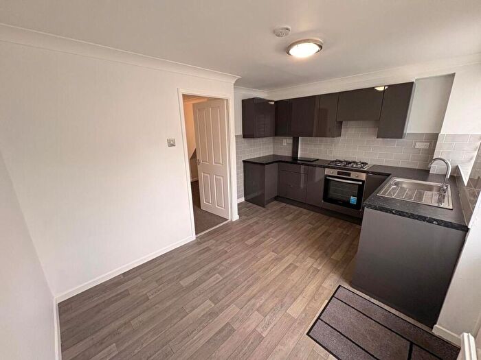 2 Bedroom End Of Terrace House To Rent In Gleneagles Drive, Arnold, Nottingham, NG5
