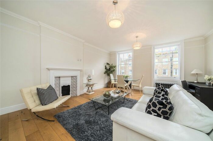 2 Bedroom Flat To Rent In Goucester Place, London, W1U