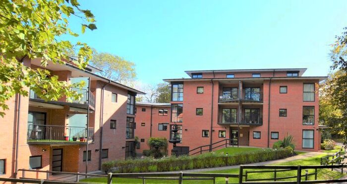 3 Bedroom Flat To Rent In Adderstone Crescent, Jesmond, Newcastle Upon Tyne, NE2