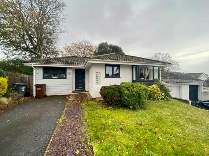 3 Bedroom Bungalow To Rent In Valley View Close, Torquay, TQ1