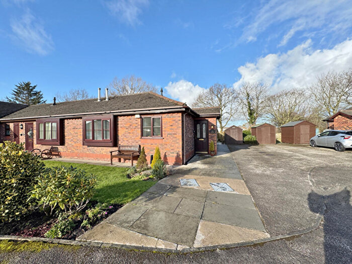 2 Bedroom Bungalow For Sale In Crownlee, Penwortham, PR1