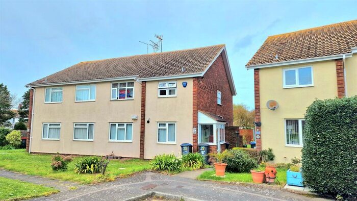 2 Bedroom Maisonette To Rent In Woodford Court, Birchington, CT7