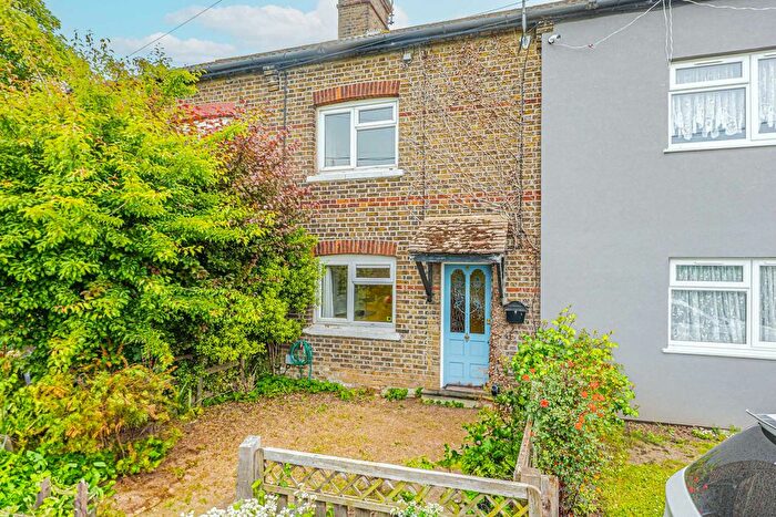 3 Bedroom Terraced House For Sale In Mill Lane, Rochford, SS4