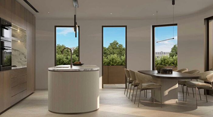 2 Bedroom Flat For Sale In The Mall, Ealing, W5