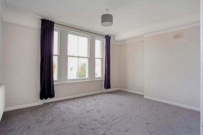 Studio To Rent In Ewell Road, Surbiton, KT6