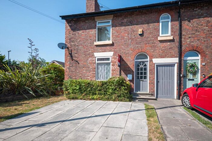 3 Bedroom End Of Terrace House For Sale In Wigan Road, Ormskirk, L39