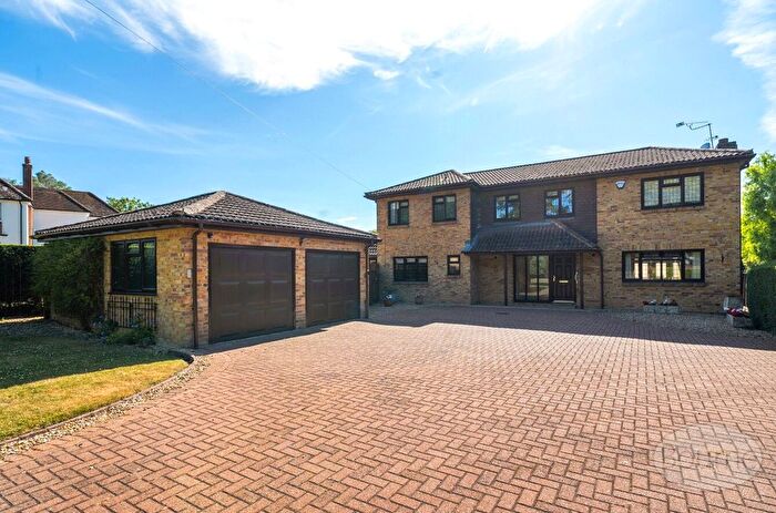 5 Bedroom Detached House For Sale In Grange Road, Ash, Surrey, GU12