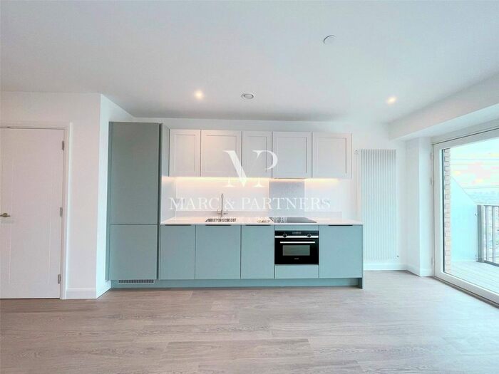 Studio To Rent In Botanist Building, Seagull Lane, London, E16