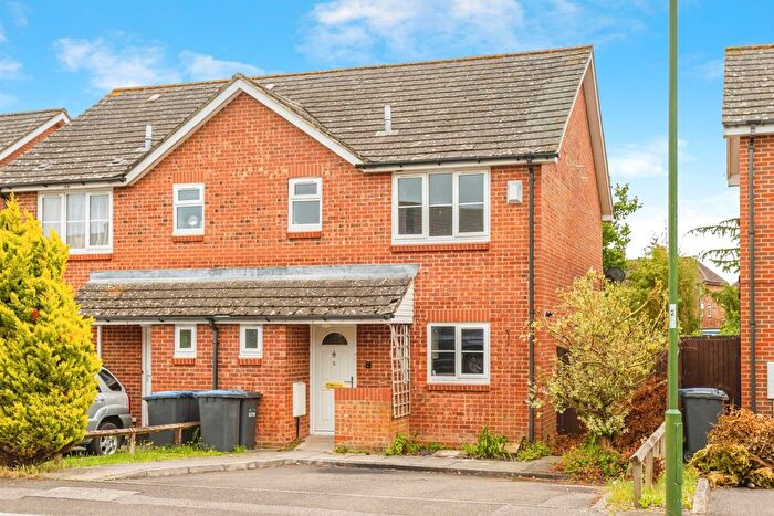 3 Bedroom Semi-detached House For Sale In Pierpoint Close, Hurstpierpoint, Hassocks, BN6