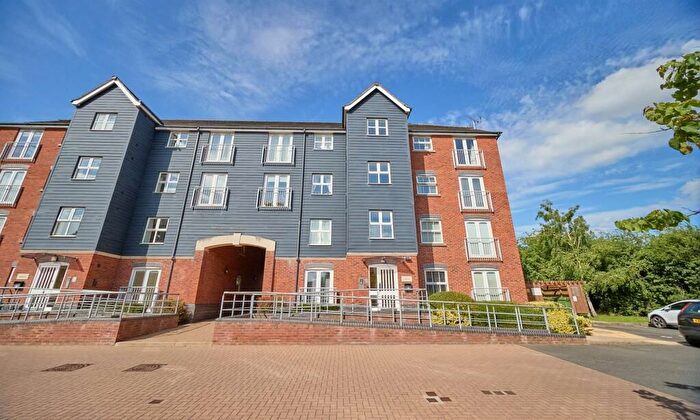 1 Bedroom Flat To Rent In Long Meadow Drive, Hinckley, LE10