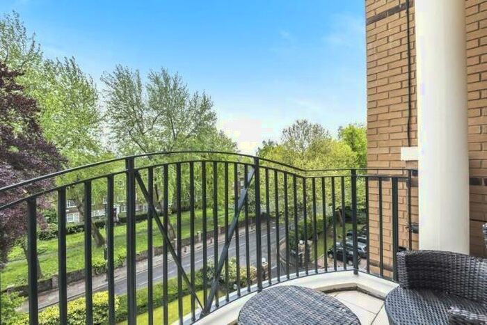 4 Bedroom Penthouse To Rent In Ridgeway Gardens, Highgate, N6