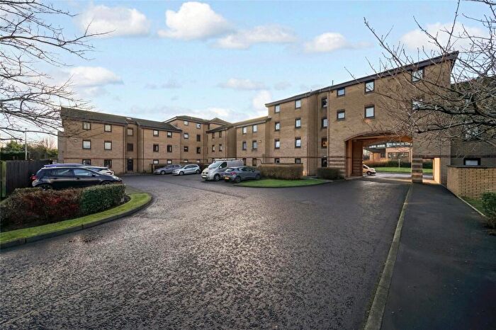 2 Bedroom Flat For Sale In Southbank Drive, Kirkintilloch, Glasgow, East Dunbartonshire, G66