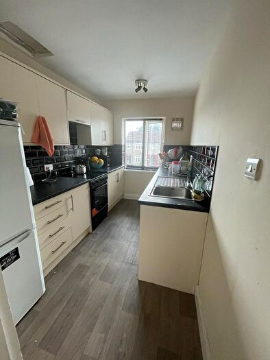 1 Bedroom Flat To Rent In Collier Row Lane, Romford, RM5