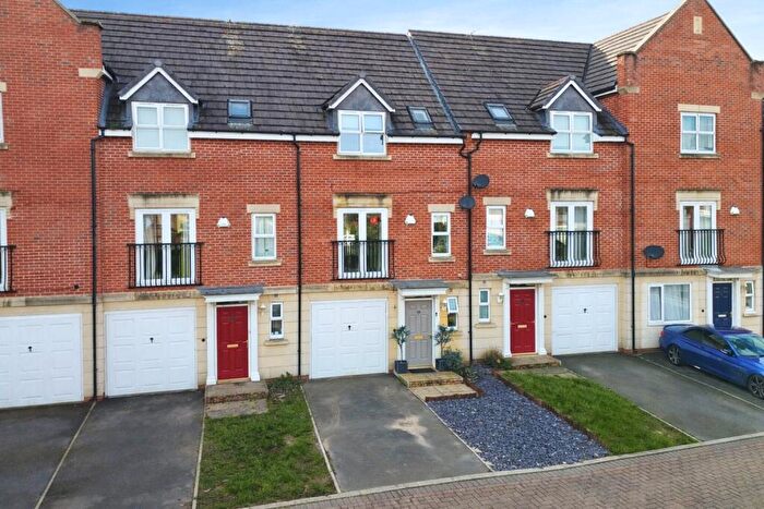 3 Bedroom Town House For Sale In Haddon Way, Loughborough, Leicestershire, LE11