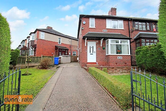 3 Bedroom Town House For Sale In Cromer Road, Northwood, ST1