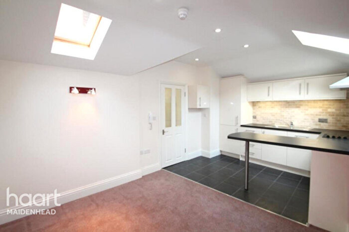 1 Bedroom Apartment To Rent In Queen Street, Maidenhead, SL6
