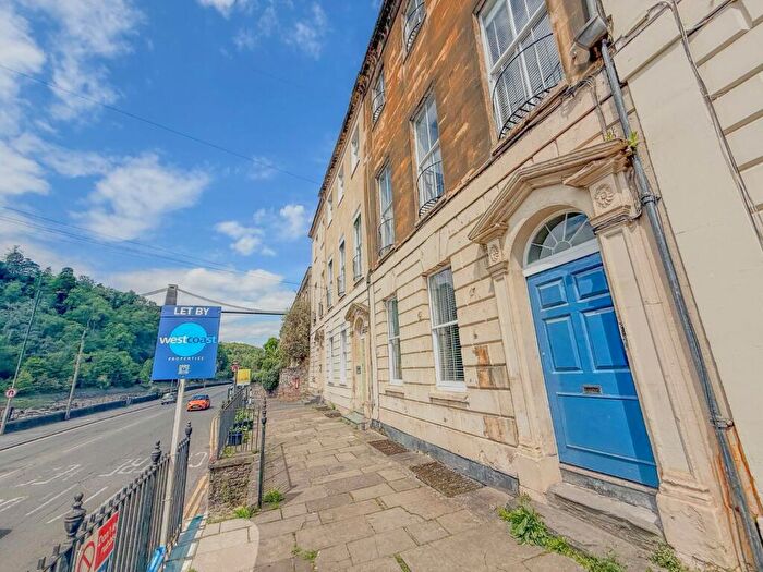 2 Bedroom Apartment To Rent In Hotwell Road, Hotwells, Bristol, BS8