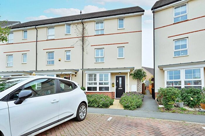 4 Bedroom Terraced House For Sale In Monarch Street, Hemel Hempstead, HP2