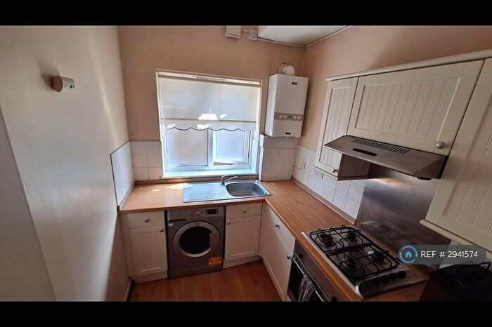1 Bedroom Flat To Rent In Palace Grove, Bromley, BR1