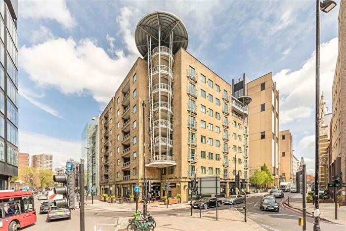 2 Bedroom Flat For Sale In Mansell Street, London, E1