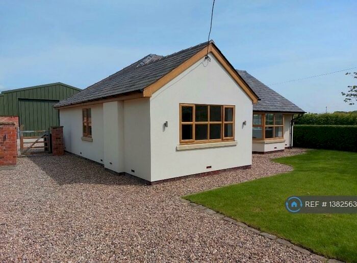 3 Bedroom Bungalow To Rent In Moss Hey Lane, Mere Brow, Preston, PR4