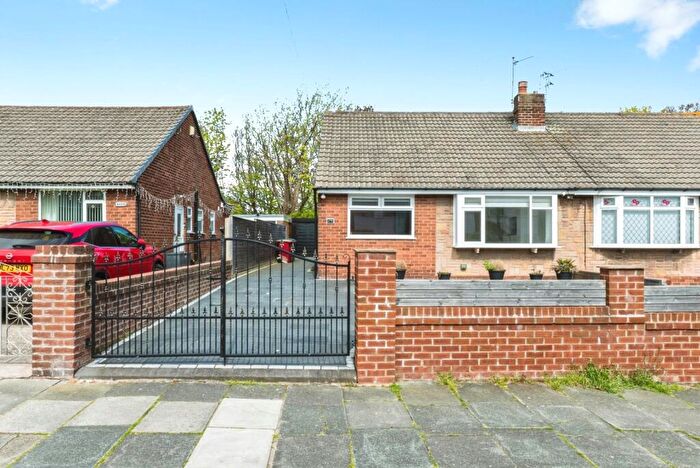 2 Bedroom Bungalow For Sale In Warley Road, Blackpool, Lancashire, FY2