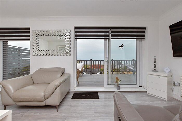 3 Bedroom Detached House For Sale In West Cliff Gardens, Herne Bay, Kent, CT6