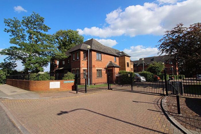 1 Bedroom Flat To Rent In Northwick Avenue, Kenton, Harrow, HA3