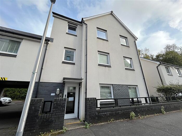 2 Bedroom Flat To Rent In Phoebe Road, Copper Quarter, Swansea, SA1