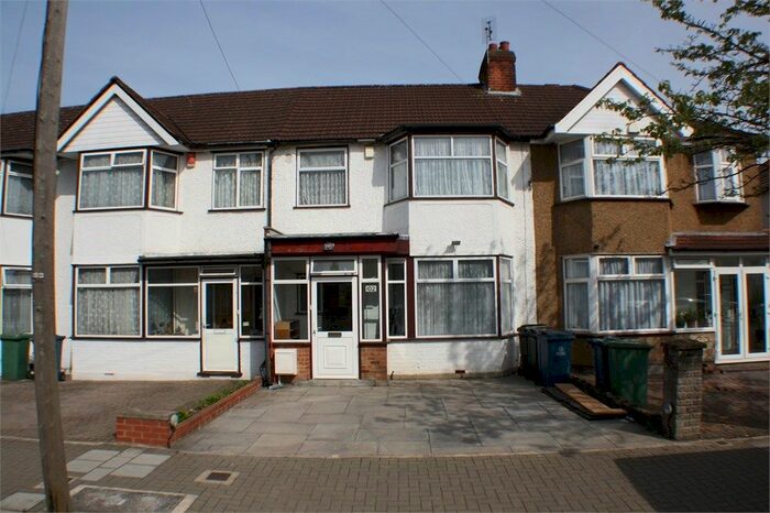 4 Bedroom Terraced House To Rent In Malvern Gardens, Harrow, HA3