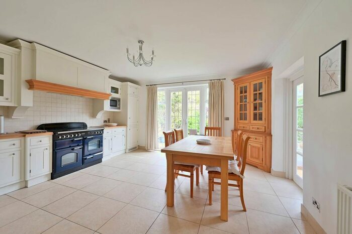 4 Bedroom Semi-Detached House To Rent In Beverley Avenue, Wimbledon, London, SW20