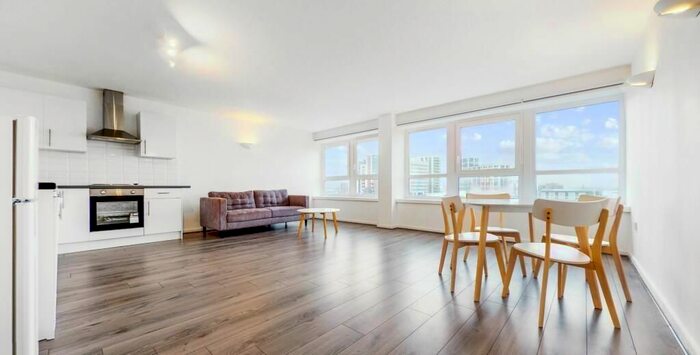 2 Bedroom Flat To Rent In Powis Street, London, SE18