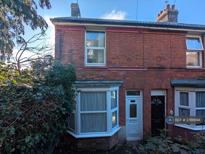 2 Bedroom End Of Terrace House To Rent In Heathfield Avenue, Dover, CT16