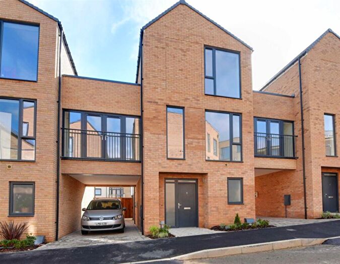 4 Bedroom Semi-Detached House To Rent In Peter Collinson Vale, Mill Hill, NW7