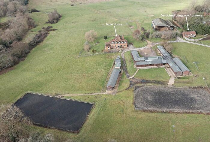 7 Bedroom Detached House For Sale In Padworth, Berkshire - Acres/ Equestrian, Loose Boxes, RG7
