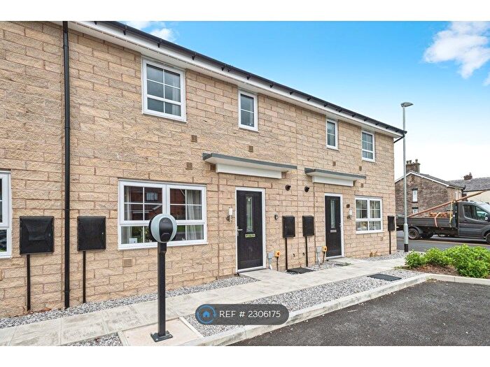 2 Bedroom Terraced House To Rent In Atherton Court, Hyde, SK14