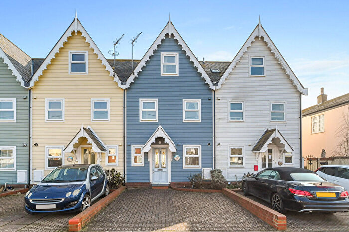 4 Bedroom Detached House For Sale In The Beach Houses, Green Lane, Walton On Naze, CO14