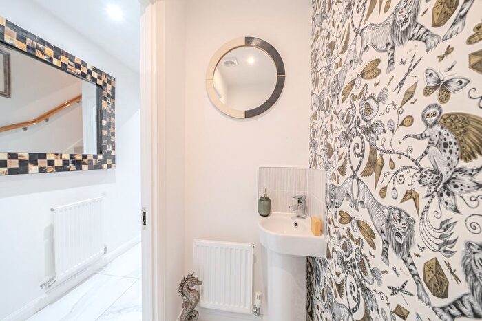 4 Bedroom Town House For Sale In Kingdom Court, Chepstow, NP16