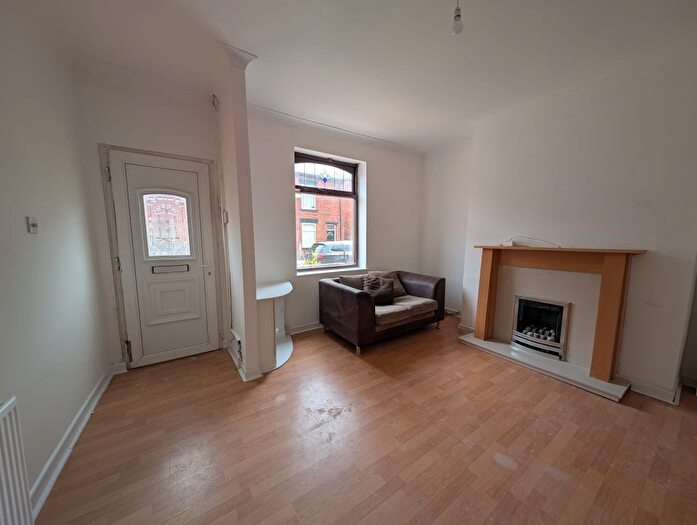 2 Bedroom Terraced House To Rent In Birchenlea Street, Chadderton, OL9