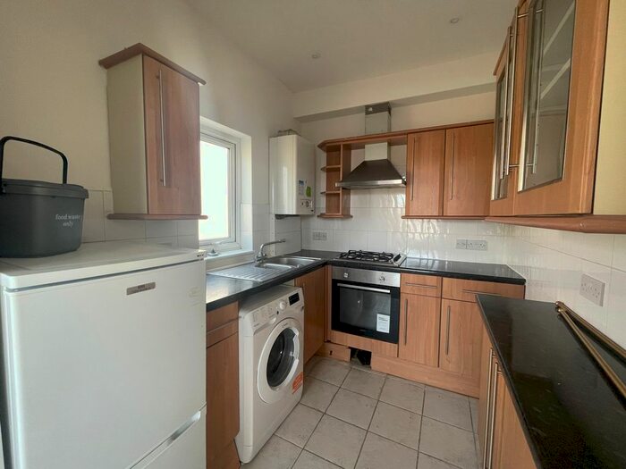 1 Bedroom Flat To Rent In Granville Road, Broadstairs, CT10