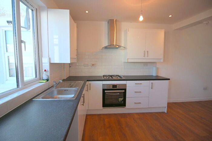 1 Bedroom Flat To Rent In Main Road, Hockley, Essex, SS5