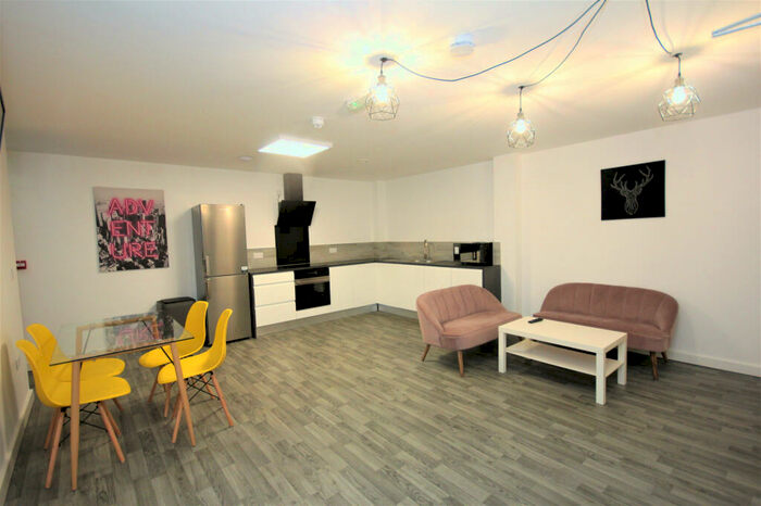 3 Bedroom Apartment To Rent In Gordon Street, Preston, Lancashire, PR1