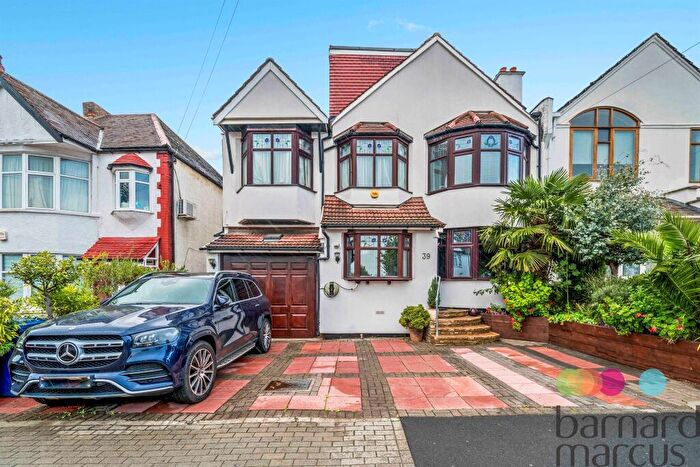8 Bedroom Semi-Detached House For Sale In Highfield Avenue, London, NW11