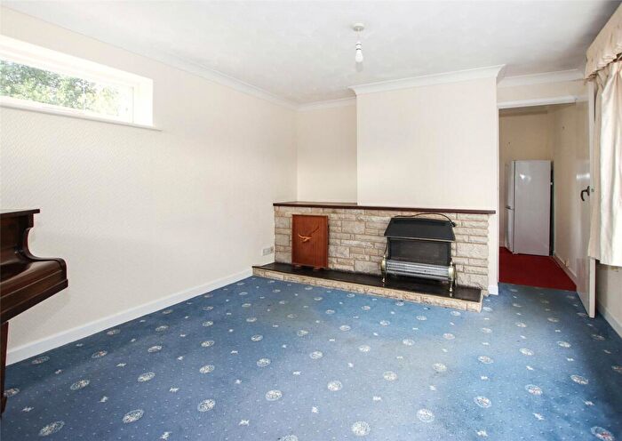 3 Bedroom Bungalow For Sale In Yeovilton Close, Everton, Hampshire, SO41